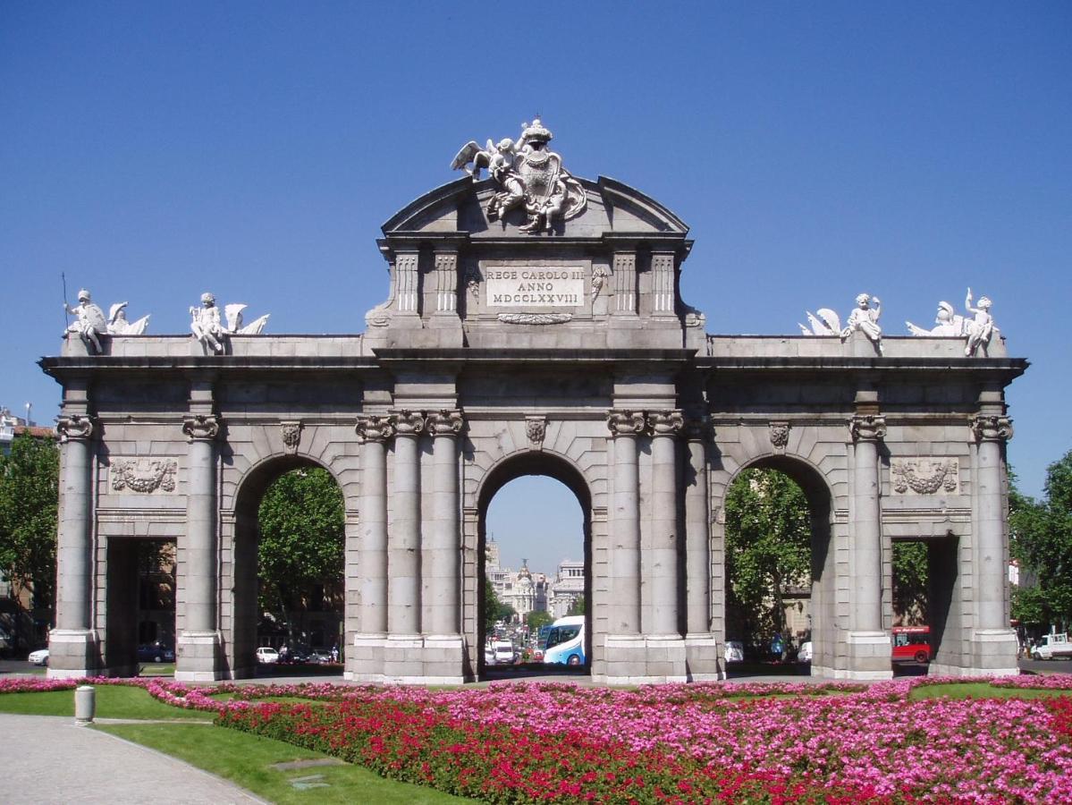 Me Voy A Madrid -Junto Al Parque Del Retiro-4 Apartment Exterior photo